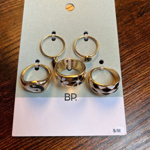 BOGO 🌟Nordstrom BP Five-Pack Gold Tone Rings - Picture 1 of 6
